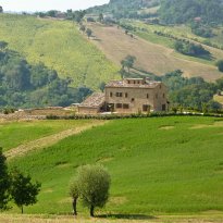 Sant'Angelo in Pontano Le Marche