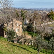 Sant'Angelo in Pontano Le Marche