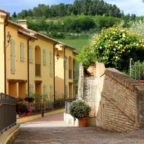 Serrungarina Le Marche