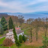 Cazzago Brabbia Lago Maggiore