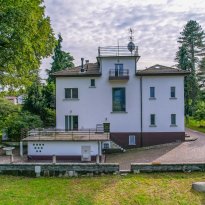 Cazzago Brabbia Lago Maggiore