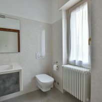 Cazzago Brabbia Lago Maggiore