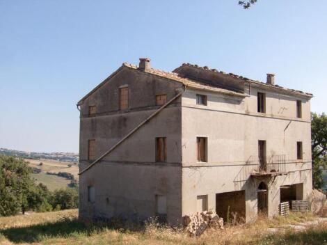 Sant'Angelo in Pontano Le Marche